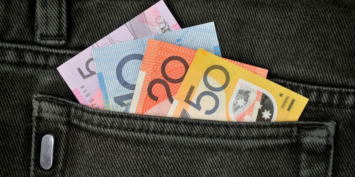 Feature image for Aussie websites to help you make (or save) money